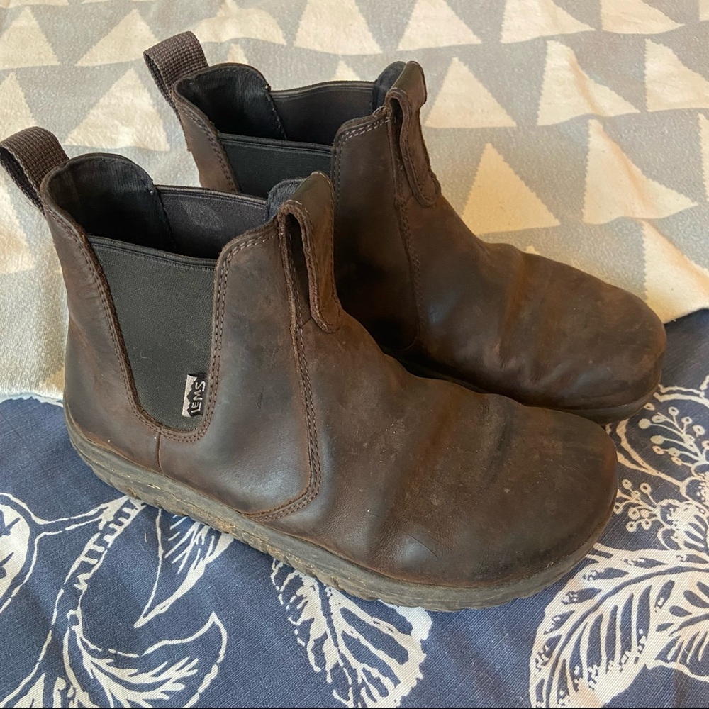 Lem’s waterproof chelsea boot